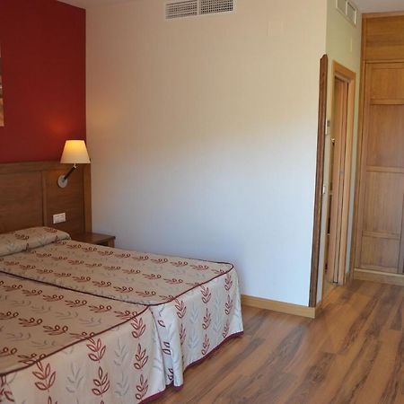 Hotel Milagros Rio Riaza Luaran gambar