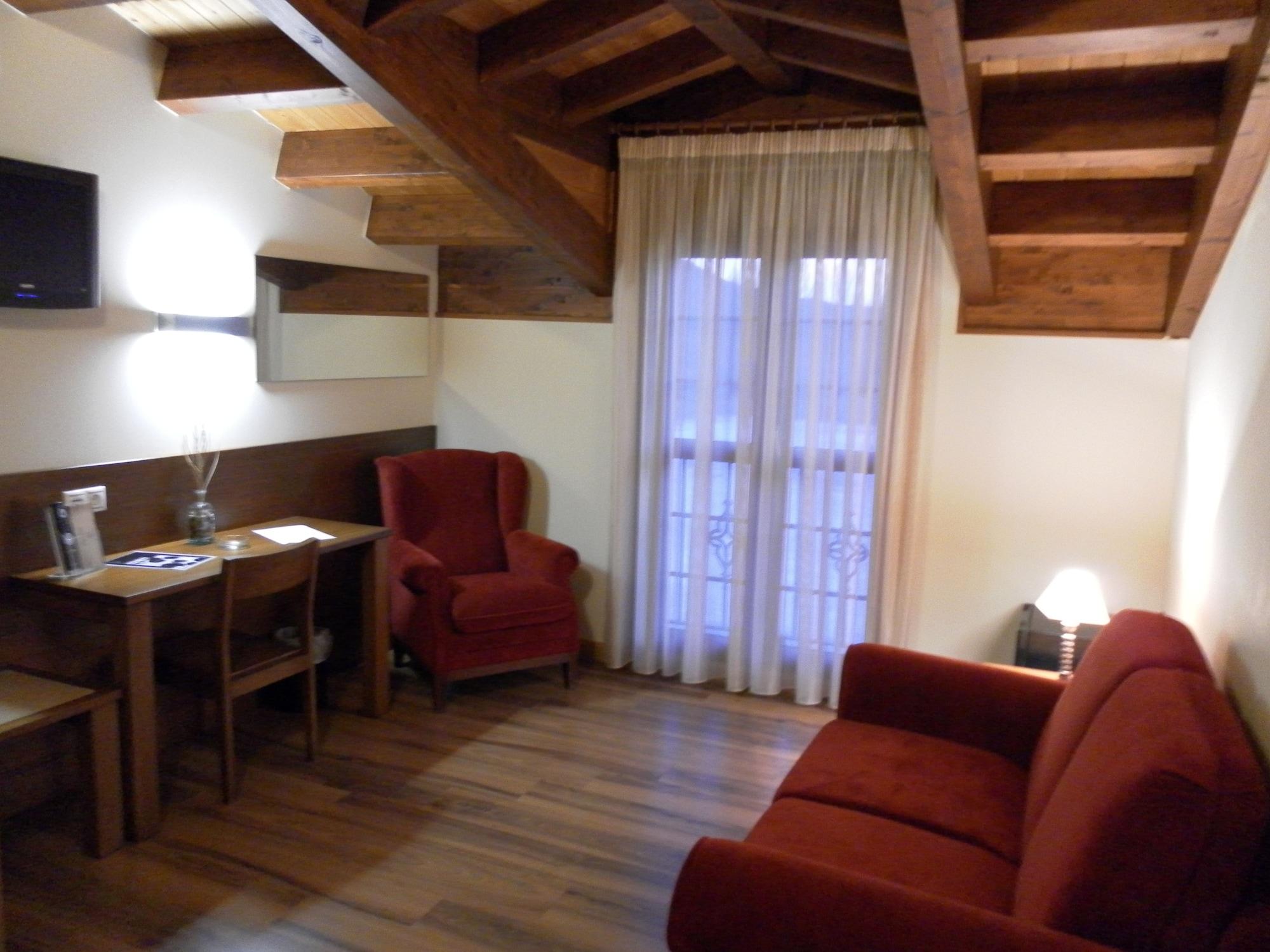 Hotel Milagros Rio Riaza Luaran gambar