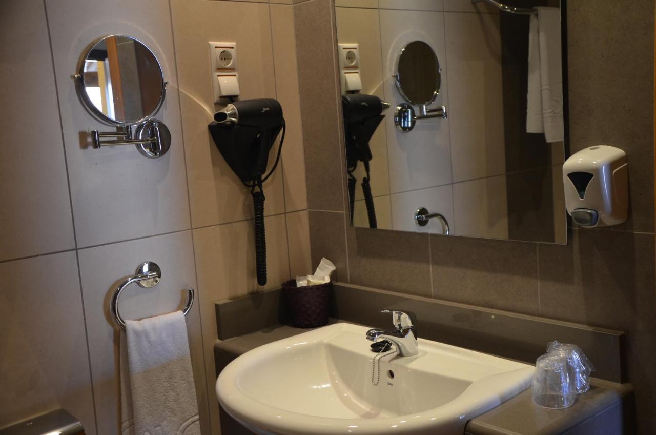 Hotel Milagros Rio Riaza Luaran gambar