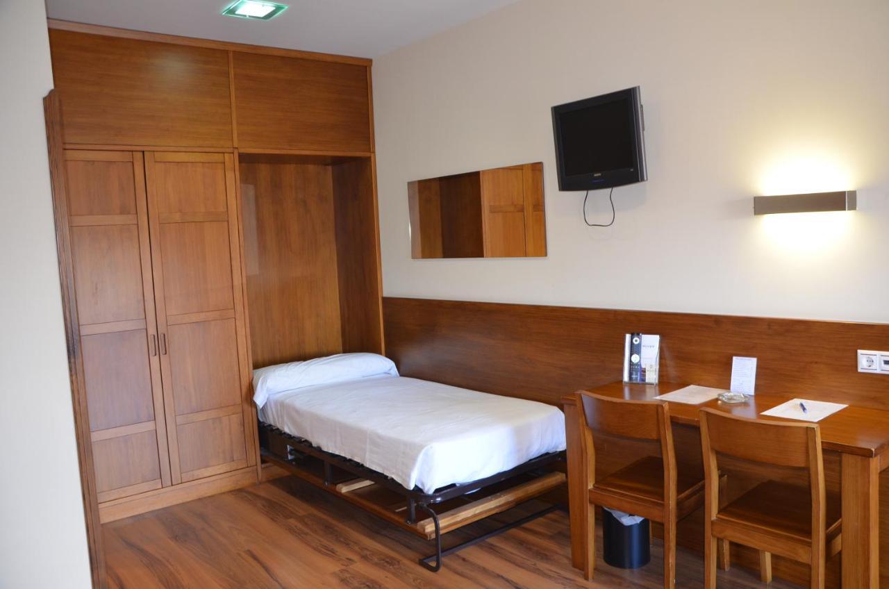 Hotel Milagros Rio Riaza Luaran gambar