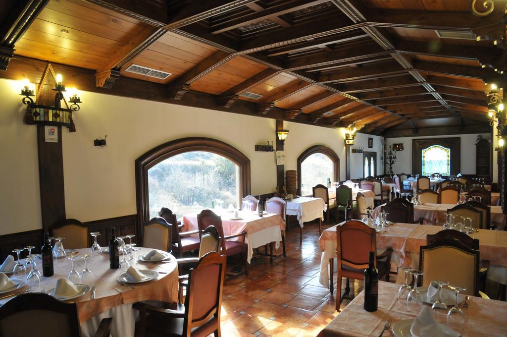 Hotel Milagros Rio Riaza Luaran gambar