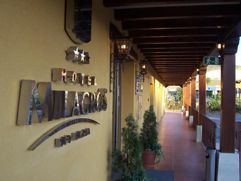 Hotel Milagros Rio Riaza Luaran gambar