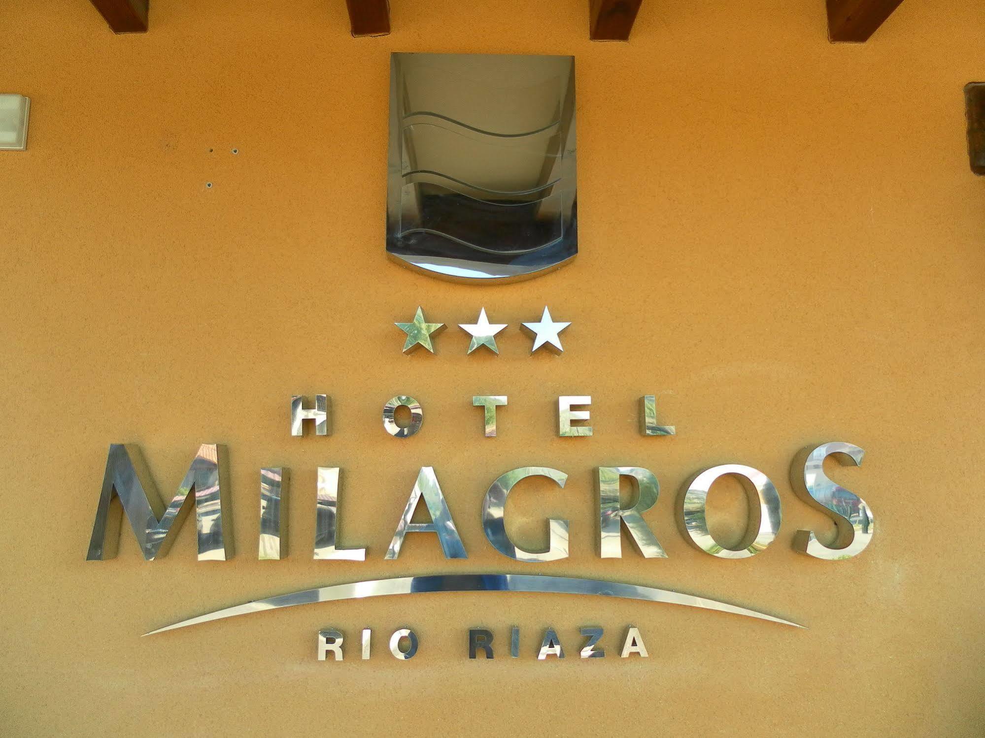 Hotel Milagros Rio Riaza Luaran gambar
